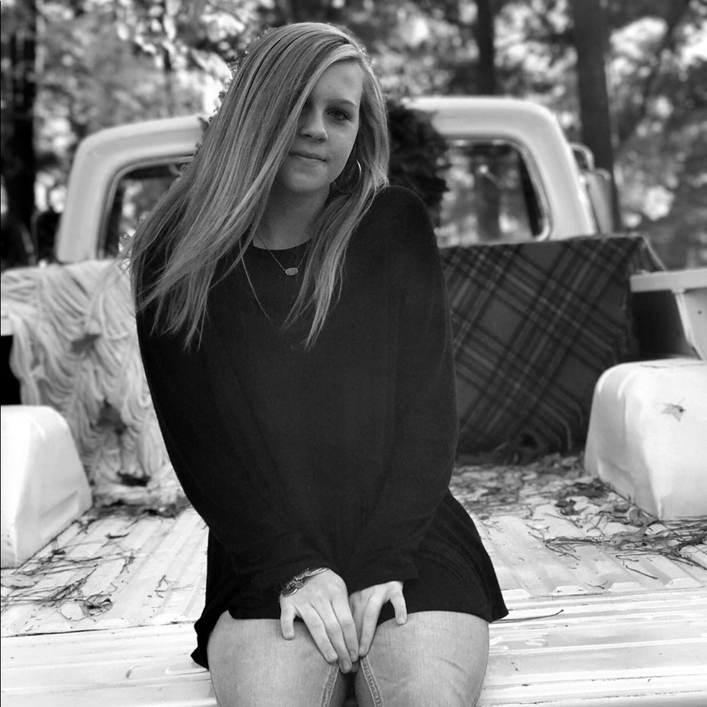 Meet your Posher, Mackenzie